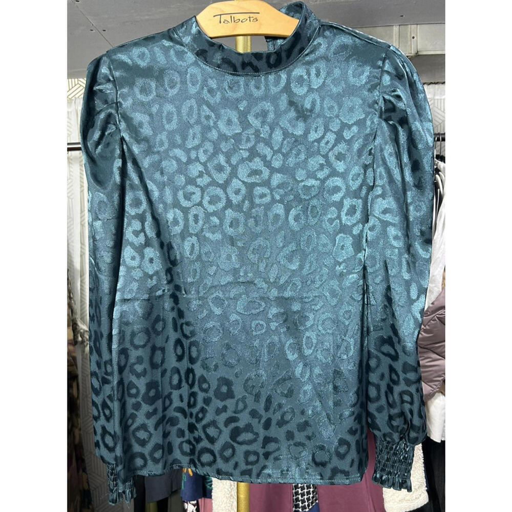 SHEIN Women’s Leopard Print Long Sleeve Size M